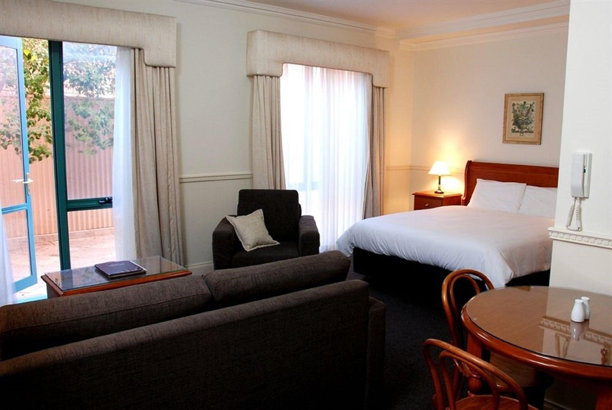 Majestic Tynte Street Apartments Аделейд Екстериор снимка